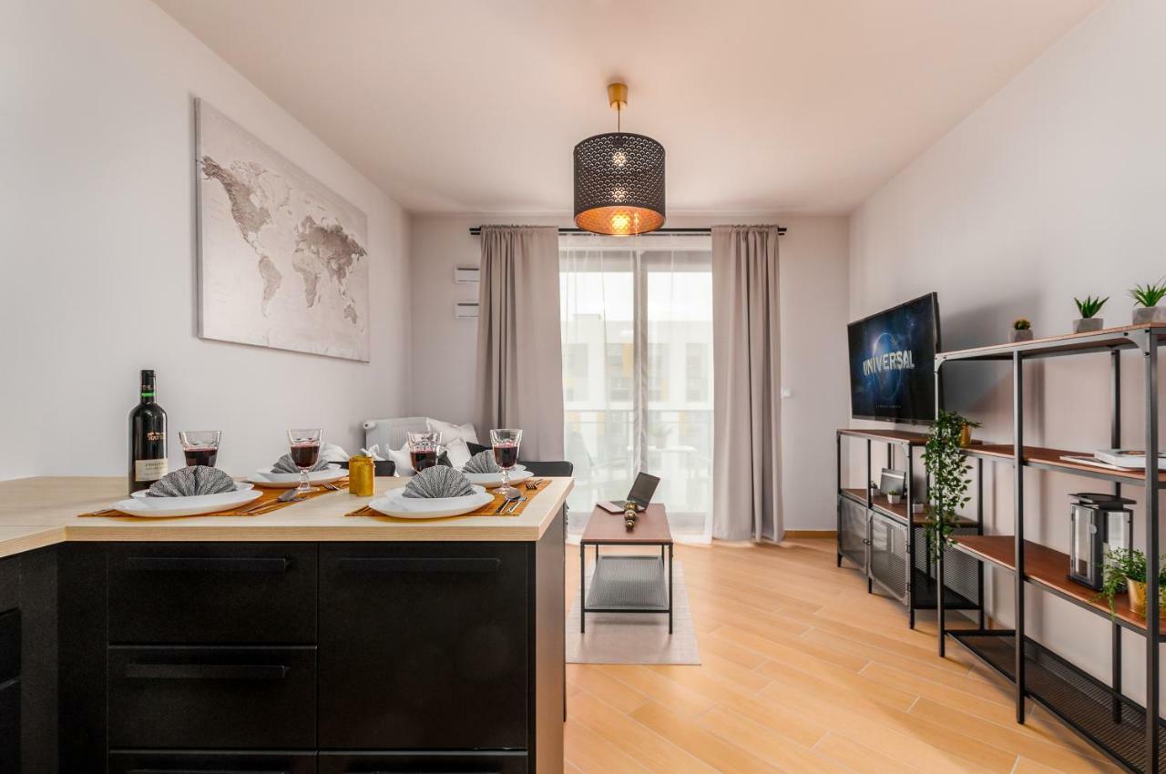 Apartments Jana Kazimierza 50 By Renters Varşova Dış mekan fotoğraf