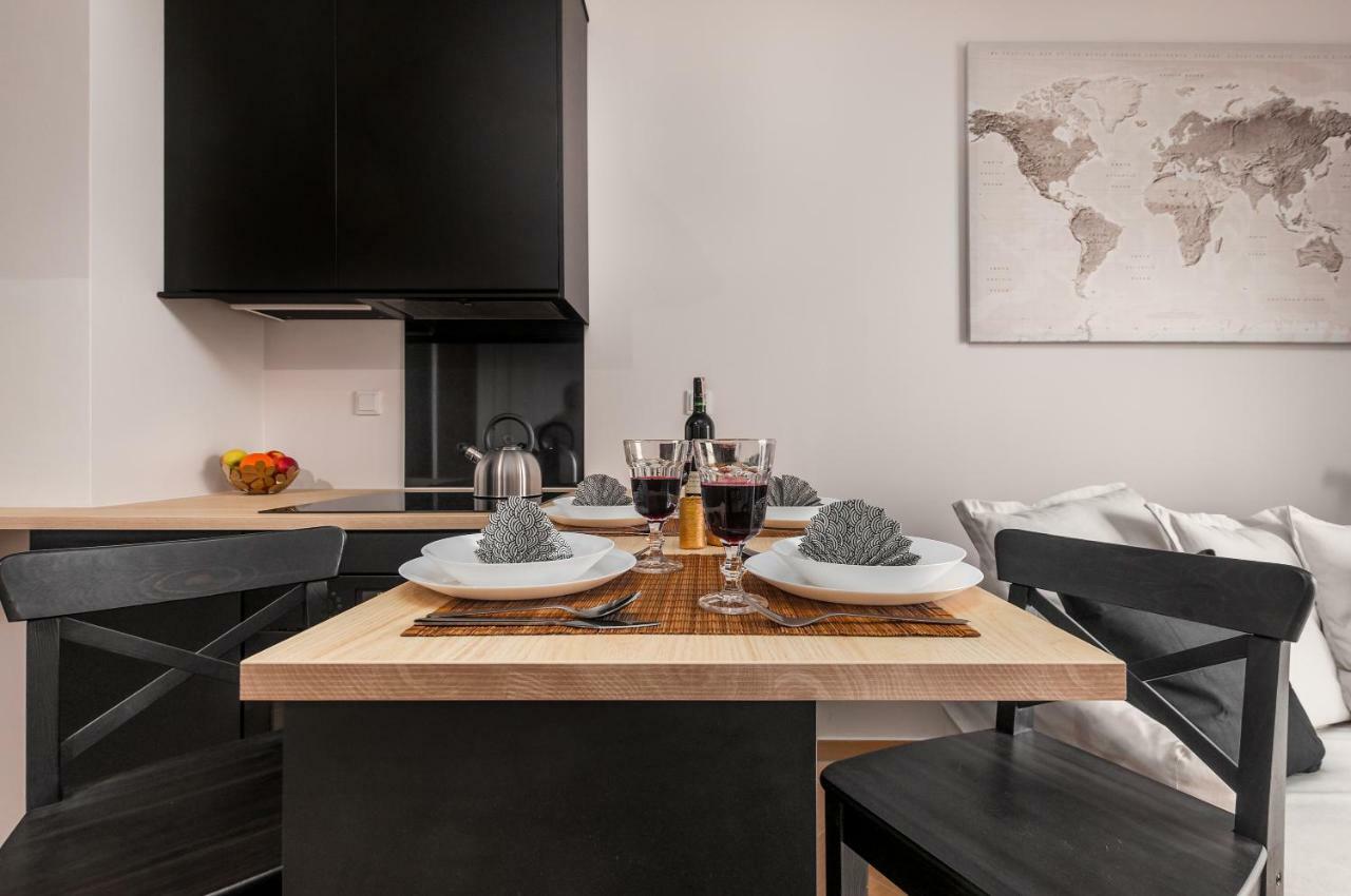 Apartments Jana Kazimierza 50 By Renters Varşova Dış mekan fotoğraf