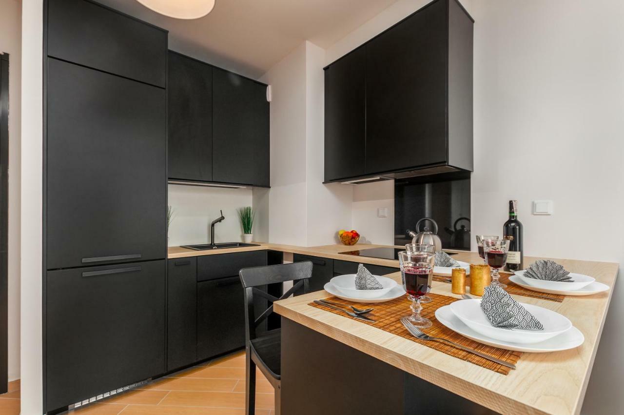 Apartments Jana Kazimierza 50 By Renters Varşova Dış mekan fotoğraf