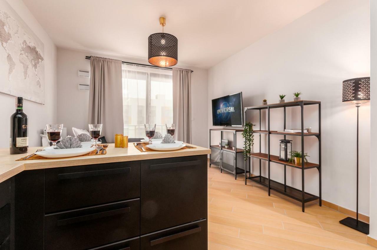 Apartments Jana Kazimierza 50 By Renters Varşova Dış mekan fotoğraf